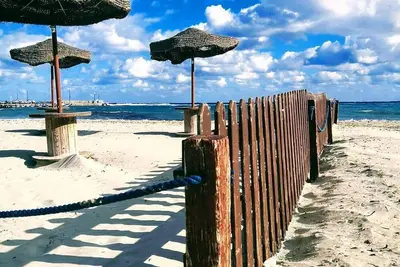 Image de Apartament - 4 Place - Mondello - Palermo - 15 minute walk to the beach! !