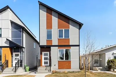 Image de Modern Luxury Home - King Bed•Arcade•Wem•A/C