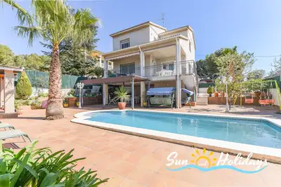 Image de Romantica Villa Natividad R173 con Piscina Privada
