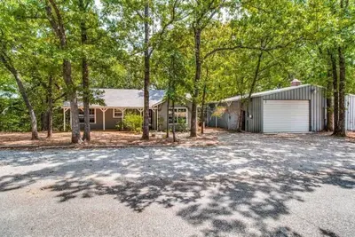 Image de Shoreline Cottage & Barn-doninium, 8 beds, pet friendly by Lake Texoma