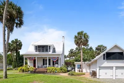 Image de Historic Indian River Guest House-Dock Access-Rocket Launches