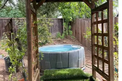 Image de Auburn Sacramento close- 3+Loft room, hot tub