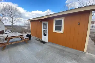 Image de Cabin 2 - Reel and Trigger