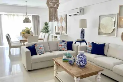 Image de Close to the beach 2Br, Pool, Gym & Tennis court.
