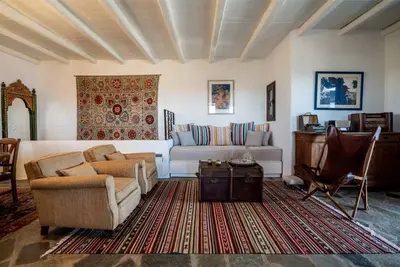 Image de Wonderful Villa with Vintage touches by the Sea