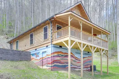 Image de Furnished Deck & Fire Pit: Serene Marshall Cabin!