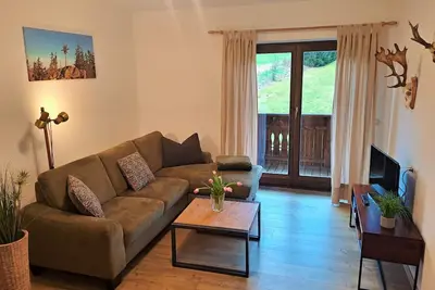 Image de Ferienwohnung für bis zu Fünf Personen mit Zwei Separaten Schlafzimmern und Südbalkon