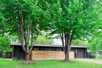 Image de Modern on the Rocks -  In the Heart of Wine Country