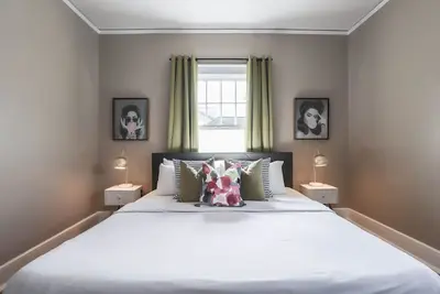 Image de Your Montrose Dream! Sleeps 20/6br/4ba/2pa