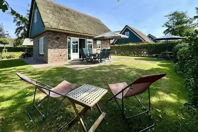 Charming 6-person holiday villa with free WiFi