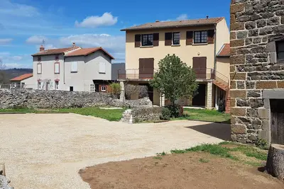 Image de Près de la rivière