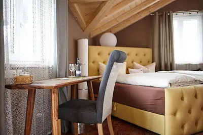 Image de Family room with sleeping gallery and 2 balconies