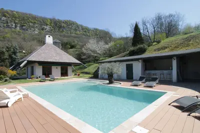 Image de Rare villa au cœur de la «petite Venise savoyarde»