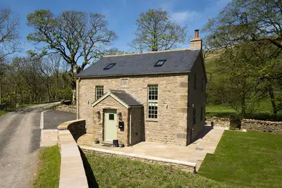 Image de Brontë Cottage  -  3 Bedroom Riverside Cottage. Sedbergh 4 Miles.