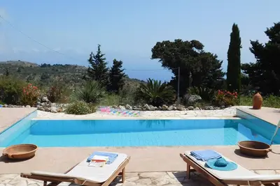 Image de Beautiful Stone Villa With Peaceful Setting, Private Pool and Lovely sea Views