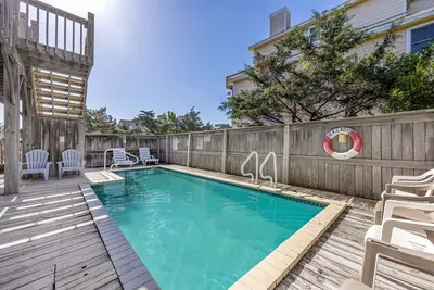 Image de Semi-Oceanfront Home with Private Pool, Hot Tub, and Nearby Beach Access