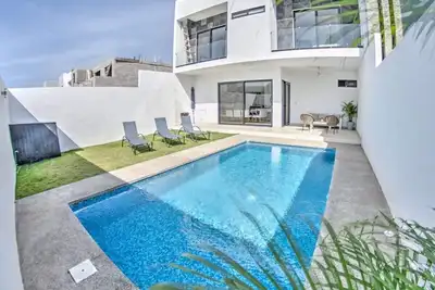 Image de Villa 16: 5br & Private Pool w BNayar Beach Club