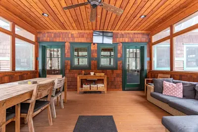Bush Kill Park - Rustic Lodge & Outdoor Adventure on 330 Acres - Sleeps 10!