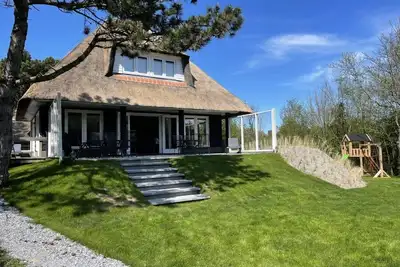 Image de Bosch spacious and luxurious villa with sauna and swimming pool, near the beach.