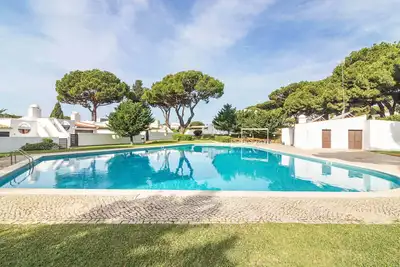 Image de Beautiful, Modern and Spacious 3 Bedroom, 2 Bathroom Townhouse With Comunal Pool