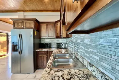 Image de Caribbean Tower @Lighthouse Estates, West Bay