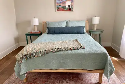 Image de Cozy house in central Alpine, Tx