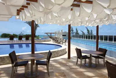 Image de An Infinite View and  a Cool Ocean Breeeze