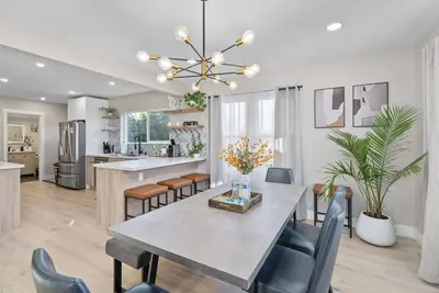 Image de Modern 3br/2ba - Luxury King Suite.