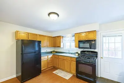 Image de Comfy Cle townhouse 4 min from Cle airport