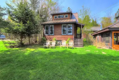 Image de The Shire Guest Cottage - Rangeley Lake