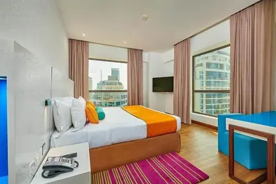 Image de Two Bedroom Apartment Near British Orchid Nursery By Luxury Bookings