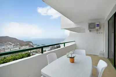 Image de Maison de vacances 'Casa Puerto Rico' avec vue sur la mer, piscine partagée, balcon et Wi-Fi