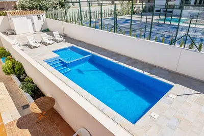 Image de Appartement 'Las Calas con Terraza C' avec piscine partagée, terrasse privée et Wi-Fi