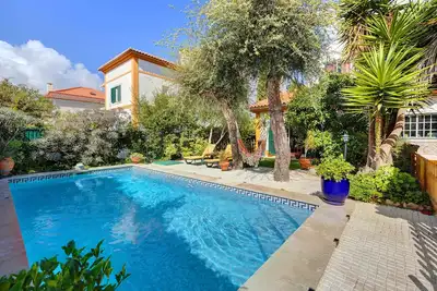 Image de Villa 'Little Paradise 25 Min From Lisbon' avec piscine privée, terrasse privée et Wi-Fi
