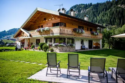 Image de Appartement \"Piciulei Grant\" avec vue sur la montagne, jardin et Wi-Fi