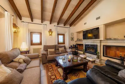 Image de Maison de vacances 'Can Corem De Son Moix' avec vue sur la montagne, Wi-Fi et climatisation