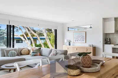 Image de Modern Coastal Beach House - Rye Entertainer