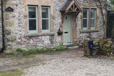 Image de Witchnest - a magical cottage in Derbyshire with Ev charging
