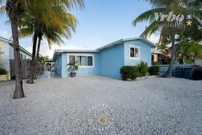 Image de Near Reefs, Bars, Sandbars, Canal View W/ Dock! \n