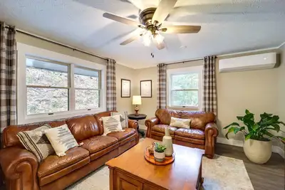 Image de Pet-Friendly Boone Vacation Rental w/ Deck!