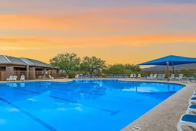 Image de Luxurious Like-New Home in Tuscon Az