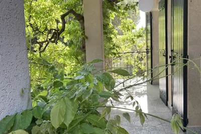 Image de Villas de charme dans quartier très calme, à 5 minutes du lac
