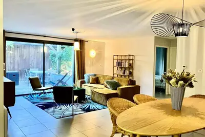 Image de Appartement Premium 63m² 2 chambres + Accès Spa + Draps + serviettes + Terrasse +Tv+Lv 4 personnes