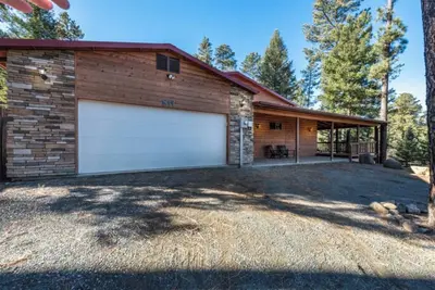 Image de Sandy Bear - Stunning cabin in the Heart of Ruidoso w priv tub