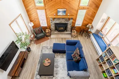 Image de Clean Cozy Family Getaway-Lake/Beach/Outdoor Heated Pool/Golf/Firepit