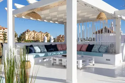 Penthouse with large roof terrace in Estepona - Malaga