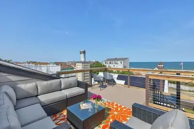 Image de Beautiful Ocean Views from our high-end luxury rental! Now Pet Friendly
