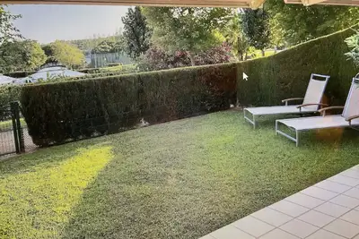 Image de Planta Baja con Jardín y Piscina Comunitaria Cerca de la Playa