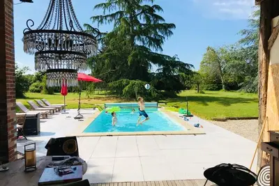 Villa au carrefour de la Bourgogne, des châteaux de la Loire et de Paris