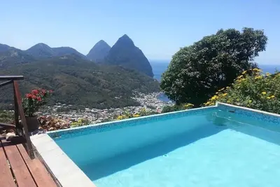 Image de $1mil Piton Villa View - Colombette